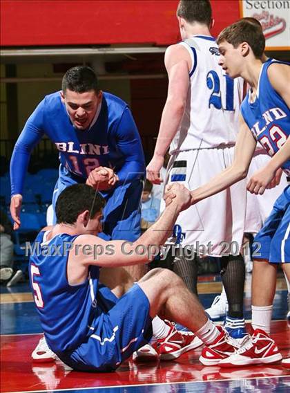 Thumbnail 3 in Dobbs Ferry vs Blind Brook (Class B Semifinal) photogallery.