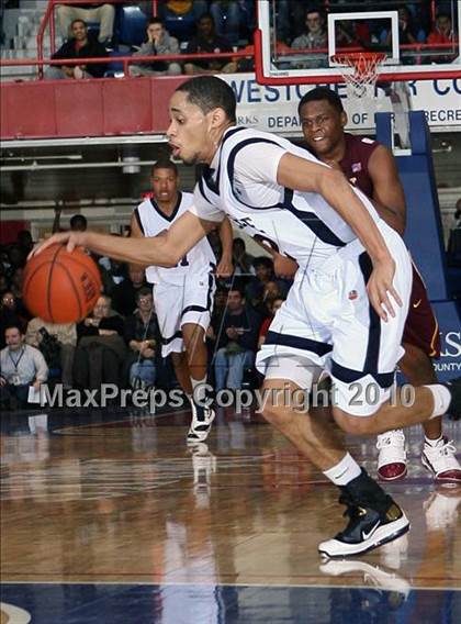 Thumbnail 2 in Poughkeepsie vs. Mt. Vernon (Section 1 Class AA Final) photogallery.