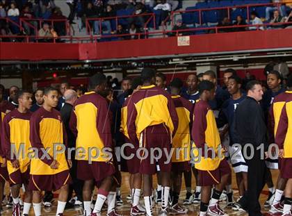 Thumbnail 3 in Poughkeepsie vs. Mt. Vernon (Section 1 Class AA Final) photogallery.