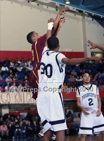 Thumbnail 2 in Poughkeepsie vs. Mt. Vernon (Section 1 Class AA Final) photogallery.