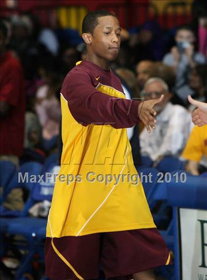Thumbnail 2 in Poughkeepsie vs. Mt. Vernon (Section 1 Class AA Final) photogallery.