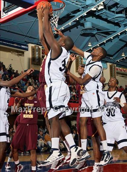 Thumbnail 2 in Poughkeepsie vs. Mt. Vernon (Section 1 Class AA Final) photogallery.