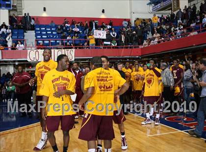 Thumbnail 2 in Poughkeepsie vs. Mt. Vernon (Section 1 Class AA Final) photogallery.