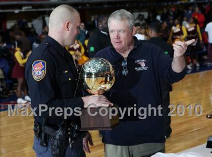 Thumbnail 3 in Poughkeepsie vs. Mt. Vernon (Section 1 Class AA Final) photogallery.