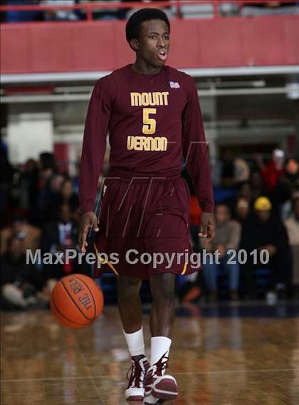 Thumbnail 3 in Poughkeepsie vs. Mt. Vernon (Section 1 Class AA Final) photogallery.