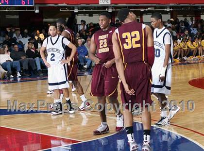 Thumbnail 1 in Poughkeepsie vs. Mt. Vernon (Section 1 Class AA Final) photogallery.