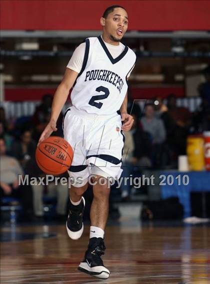 Thumbnail 1 in Poughkeepsie vs. Mt. Vernon (Section 1 Class AA Final) photogallery.