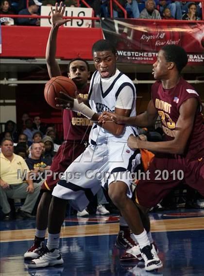 Thumbnail 1 in Poughkeepsie vs. Mt. Vernon (Section 1 Class AA Final) photogallery.