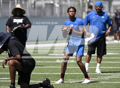 Thumbnail 1 in Serra vs. Oaks Christian (Brave 8 Invitational) photogallery.