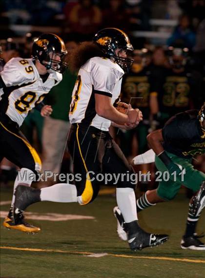 Thumbnail 1 in Monterey vs. Terra Nova (CIF CCS D3 Final) photogallery.