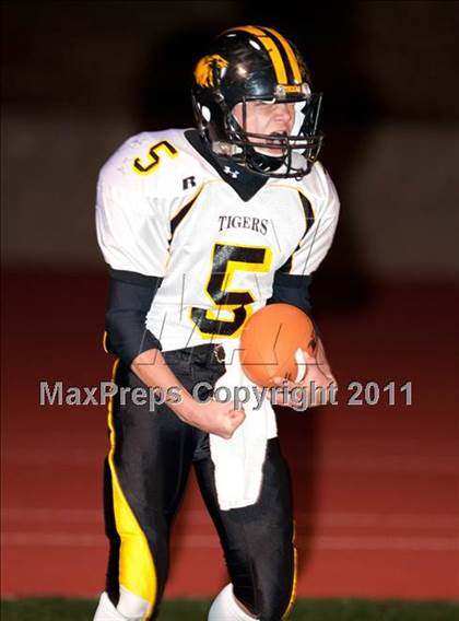 Thumbnail 3 in Monterey vs. Terra Nova (CIF CCS D3 Final) photogallery.