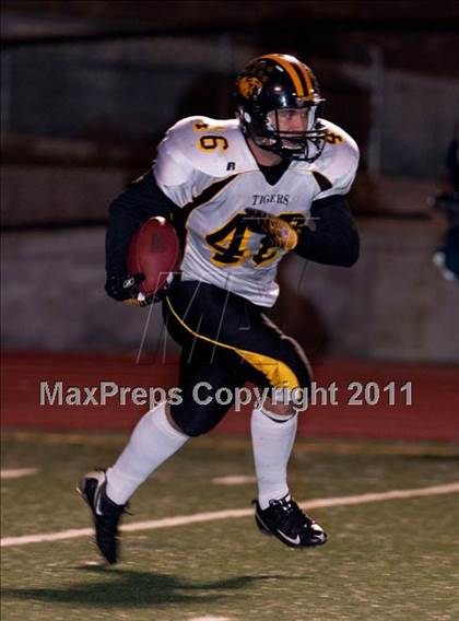 Thumbnail 2 in Monterey vs. Terra Nova (CIF CCS D3 Final) photogallery.