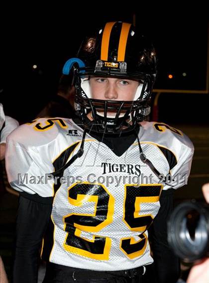 Thumbnail 3 in Monterey vs. Terra Nova (CIF CCS D3 Final) photogallery.