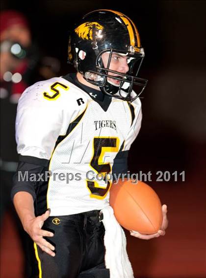 Thumbnail 2 in Monterey vs. Terra Nova (CIF CCS D3 Final) photogallery.