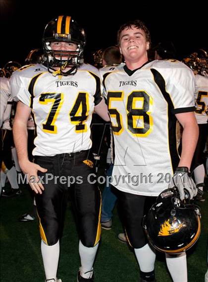 Thumbnail 1 in Monterey vs. Terra Nova (CIF CCS D3 Final) photogallery.