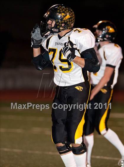 Thumbnail 2 in Monterey vs. Terra Nova (CIF CCS D3 Final) photogallery.