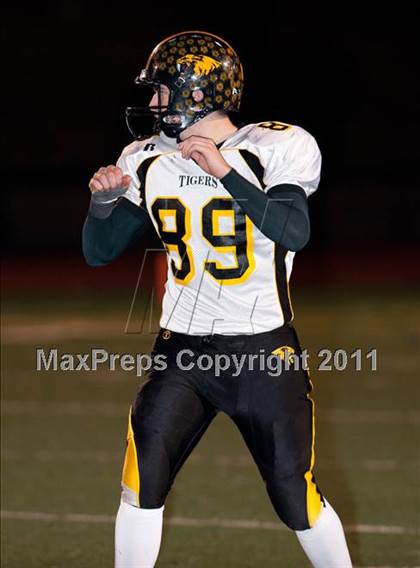 Thumbnail 1 in Monterey vs. Terra Nova (CIF CCS D3 Final) photogallery.