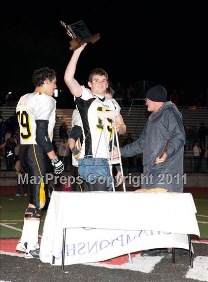 Thumbnail 1 in Monterey vs. Terra Nova (CIF CCS D3 Final) photogallery.