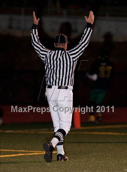 Thumbnail 3 in Monterey vs. Terra Nova (CIF CCS D3 Final) photogallery.