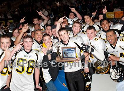Thumbnail 3 in Monterey vs. Terra Nova (CIF CCS D3 Final) photogallery.