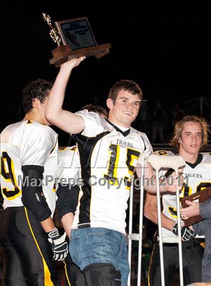 Thumbnail 2 in Monterey vs. Terra Nova (CIF CCS D3 Final) photogallery.