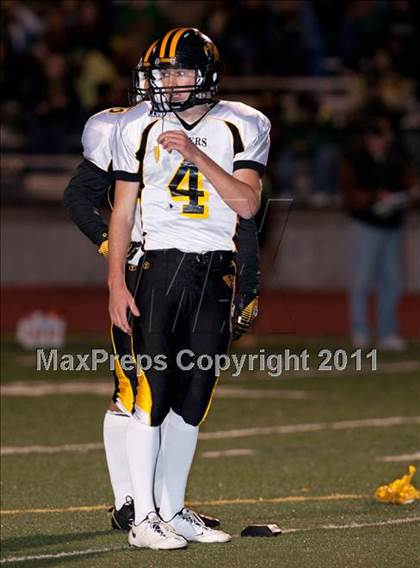 Thumbnail 3 in Monterey vs. Terra Nova (CIF CCS D3 Final) photogallery.