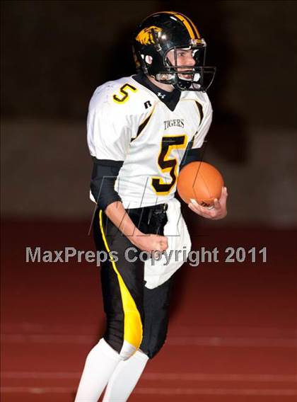 Thumbnail 2 in Monterey vs. Terra Nova (CIF CCS D3 Final) photogallery.