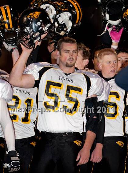 Thumbnail 1 in Monterey vs. Terra Nova (CIF CCS D3 Final) photogallery.