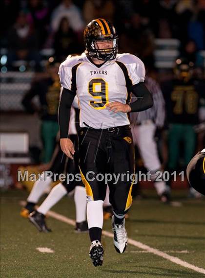 Thumbnail 3 in Monterey vs. Terra Nova (CIF CCS D3 Final) photogallery.