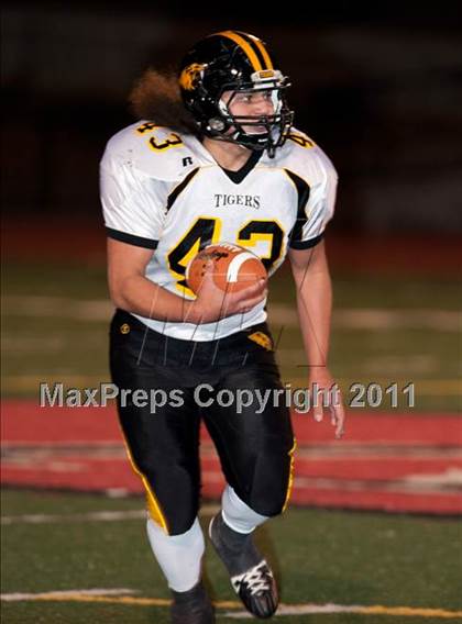 Thumbnail 2 in Monterey vs. Terra Nova (CIF CCS D3 Final) photogallery.