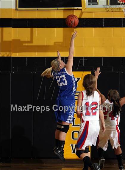 Thumbnail 2 in Waldron vs. Southwestern photogallery.