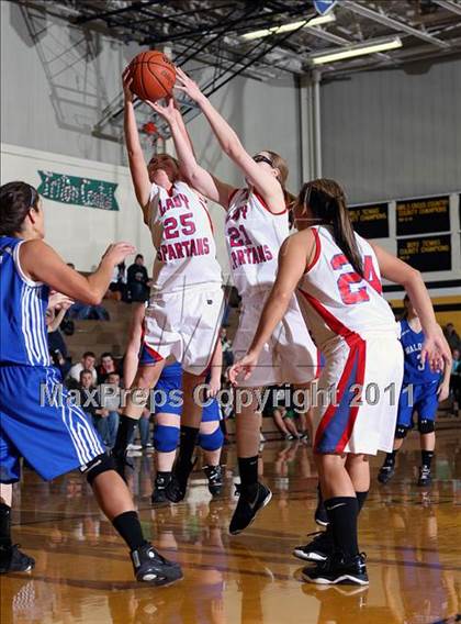 Thumbnail 3 in Waldron vs. Southwestern photogallery.