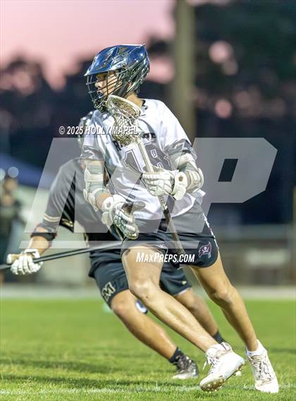 Thumbnail 1 in Navarre vs. Milton photogallery.