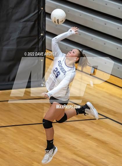 Thumbnail 1 in Lehi vs Layton (Rocky Mountain JV/Sophomore Tournament) photogallery.