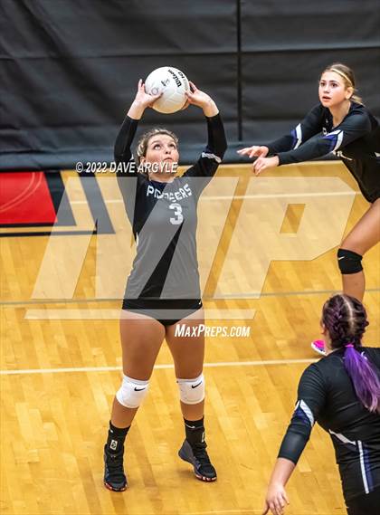 Thumbnail 2 in Lehi vs Layton (Rocky Mountain JV/Sophomore Tournament) photogallery.