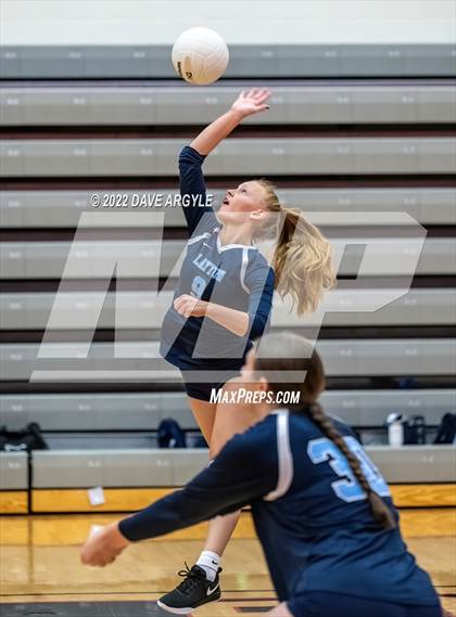 Thumbnail 2 in Lehi vs Layton (Rocky Mountain JV/Sophomore Tournament) photogallery.