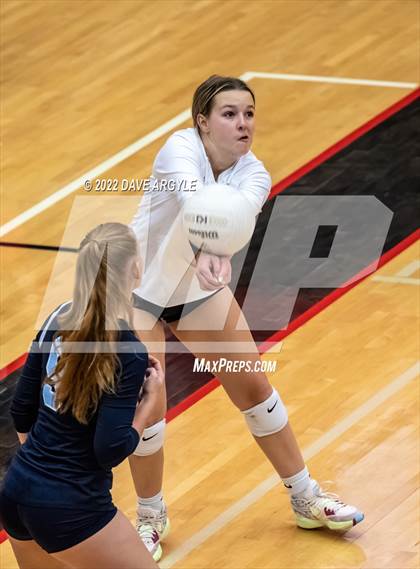 Thumbnail 1 in Lehi vs Layton (Rocky Mountain JV/Sophomore Tournament) photogallery.