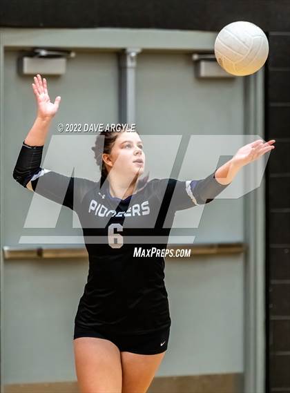 Thumbnail 1 in Lehi vs Layton (Rocky Mountain JV/Sophomore Tournament) photogallery.