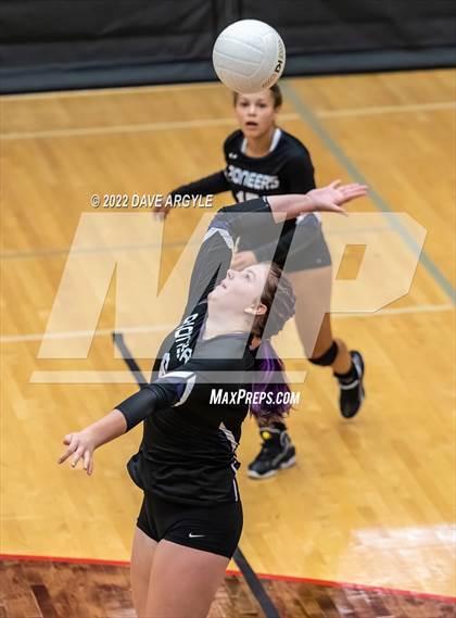 Thumbnail 1 in Lehi vs Layton (Rocky Mountain JV/Sophomore Tournament) photogallery.