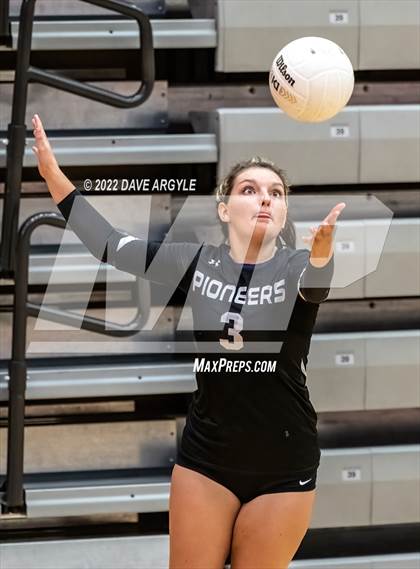 Thumbnail 3 in Lehi vs Layton (Rocky Mountain JV/Sophomore Tournament) photogallery.