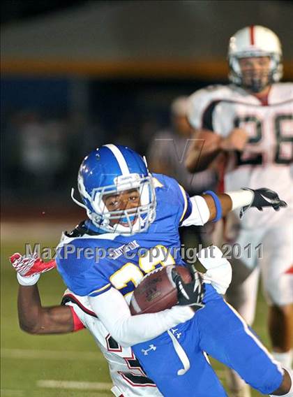 Thumbnail 2 in Glendora @ Charter Oak photogallery.