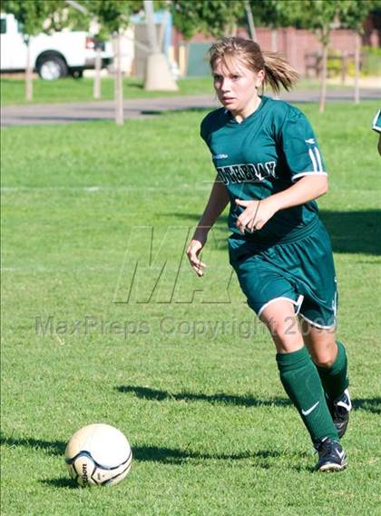 Thumbnail 2 in Lutheran @ Sacramento Country Day photogallery.