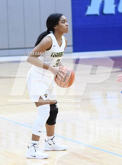 Thumbnail 3 in Forney vs Chisholm Trail (Gilchrist Automotive Lady Roo Christmas Classic) photogallery.