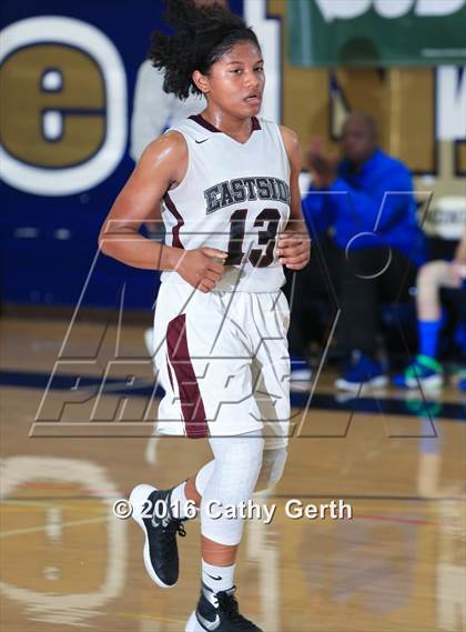 Thumbnail 3 in Woodside Priory vs. Eastside College Prep (CIF CCS D5 Final) photogallery.