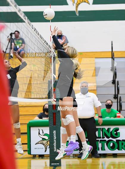 Thumbnail 1 in Highland @ Sunnyslope photogallery.