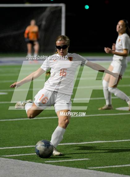 Thumbnail 2 in Corona del Sol vs. Pinnacle (AIA 6A Semifinal) photogallery.