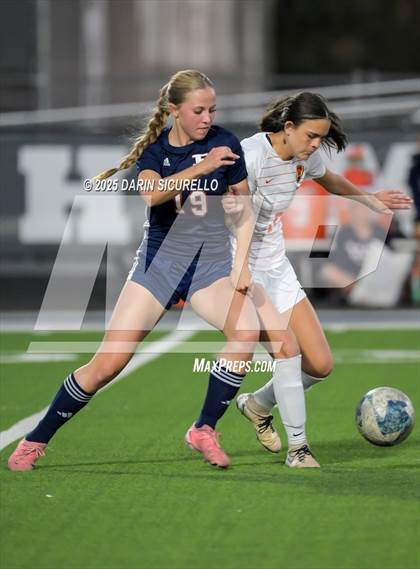 Thumbnail 3 in Corona del Sol vs. Pinnacle (AIA 6A Semifinal) photogallery.