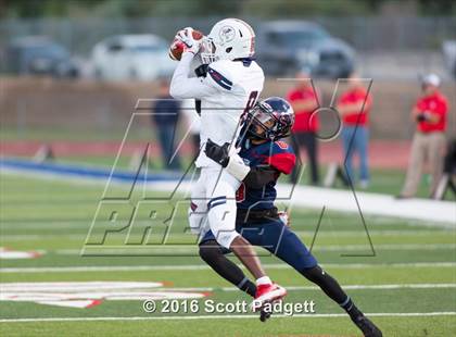 Thumbnail 2 in King @ Great Oak  photogallery.