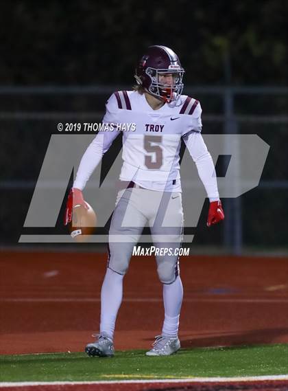 Thumbnail 2 in Troy vs. Crockett (UIL 3A Division 1 Region 3 Area Playoff) photogallery.
