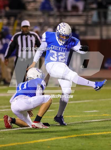 Thumbnail 2 in Troy vs. Crockett (UIL 3A Division 1 Region 3 Area Playoff) photogallery.